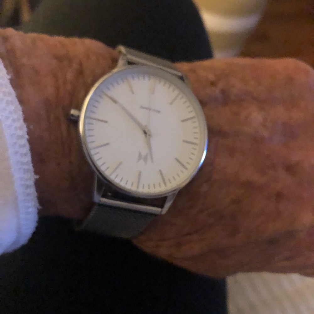 Women’s MVMTwatch - Picture 3 of 4